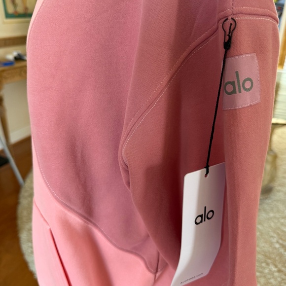 Alo Yoga Make Waves Hoodie Sunset Pink Tonal Size Medium Gym Beach Workout NWT - Picture 4 of 9